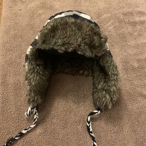 American Eagle Outfitters AE Trapper Hat Buffalo Checker Like New Black/White